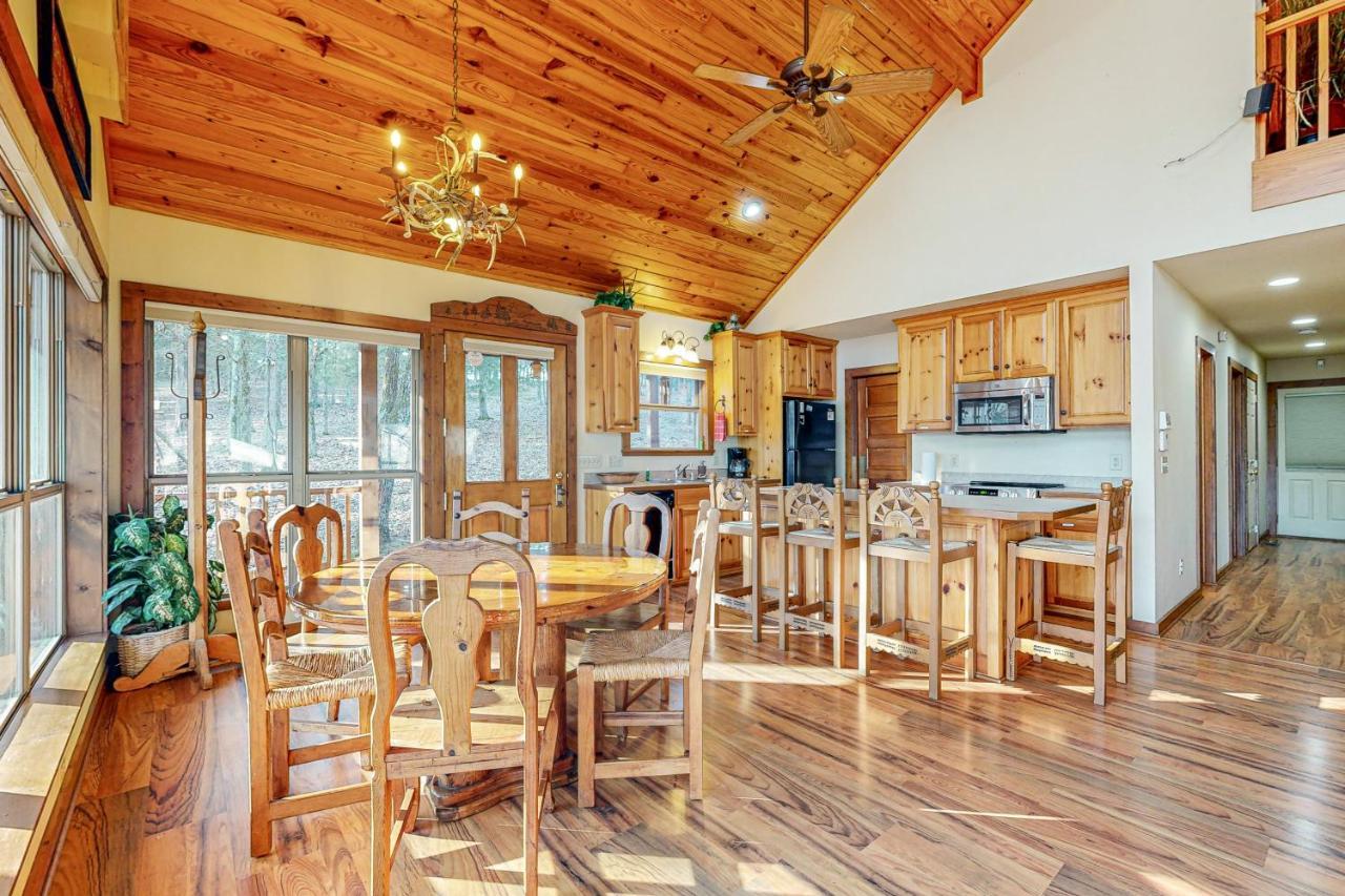 War Eagle - Lake House Rogers Luaran gambar